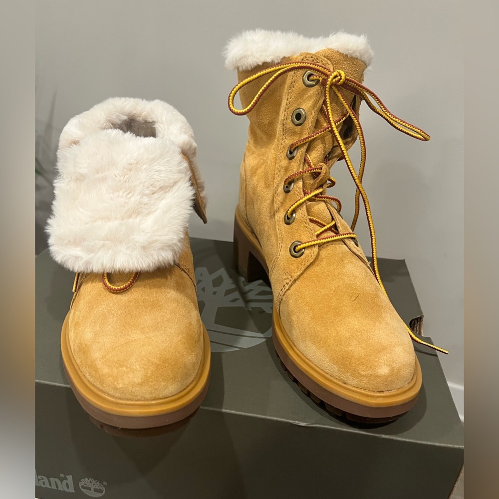 Timberland Women’s Kori Park Combat Boos 6 Wheat suede mid calf lace up New